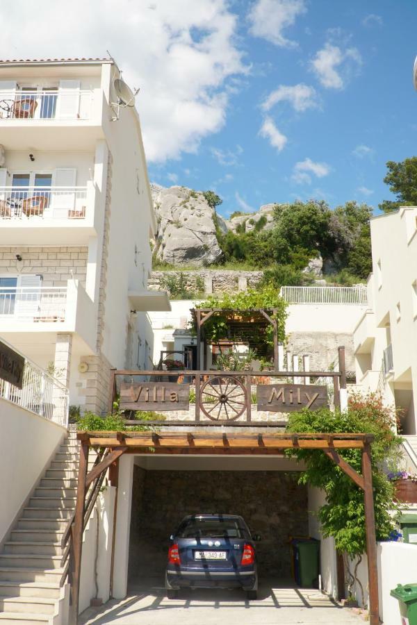 Villa Mily Baska Voda Luaran gambar