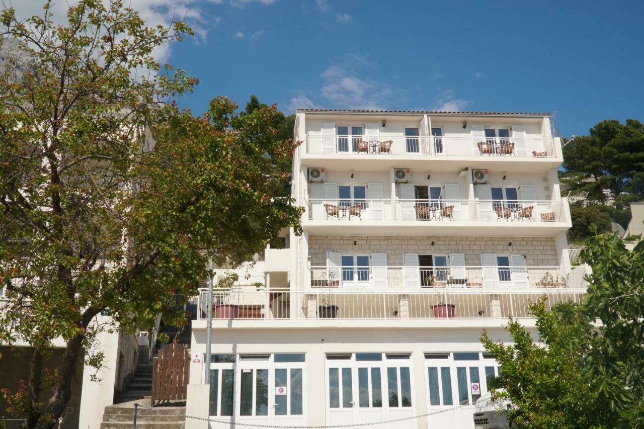 Villa Mily Baska Voda Luaran gambar