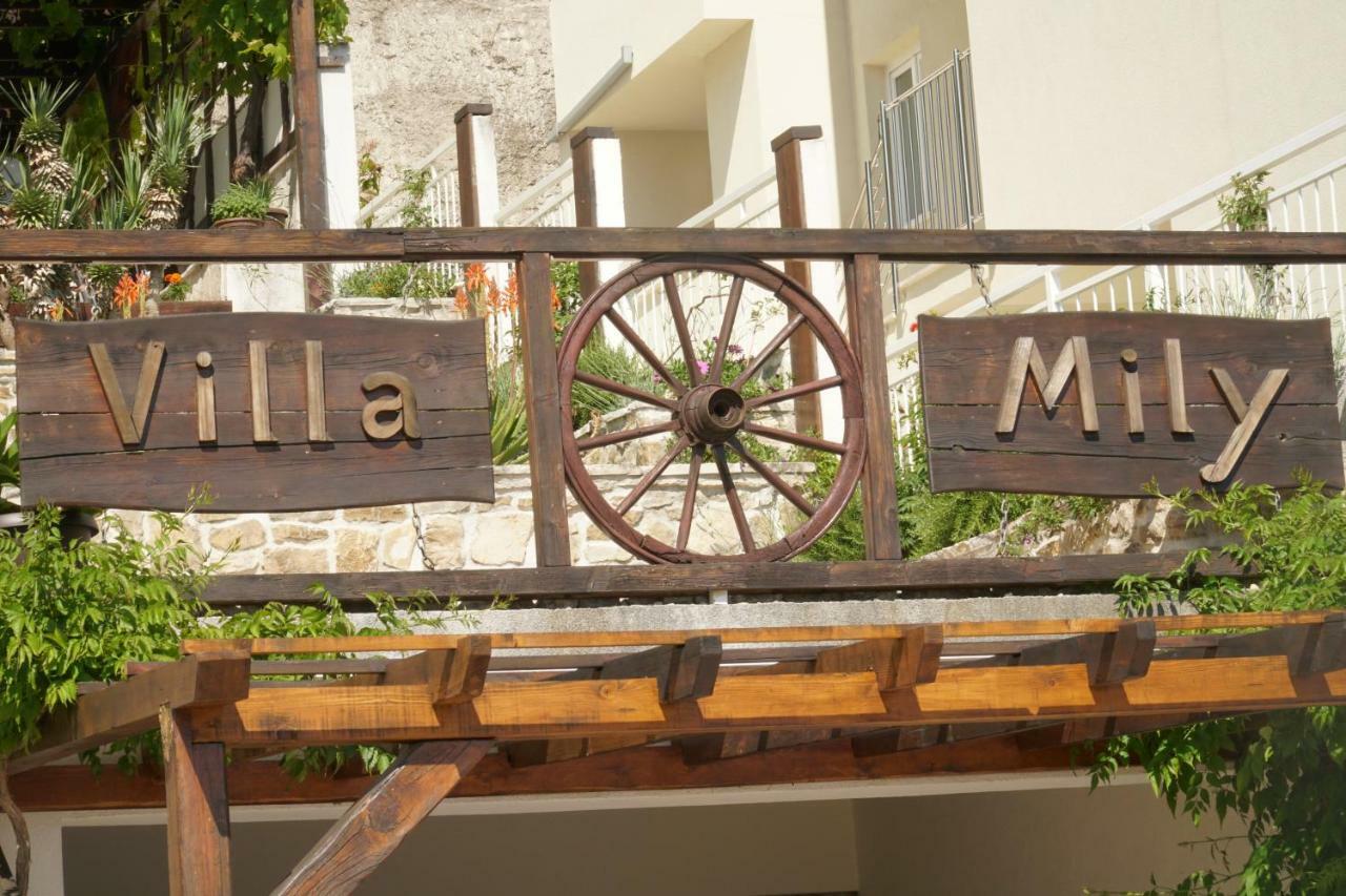 Villa Mily Baska Voda Luaran gambar