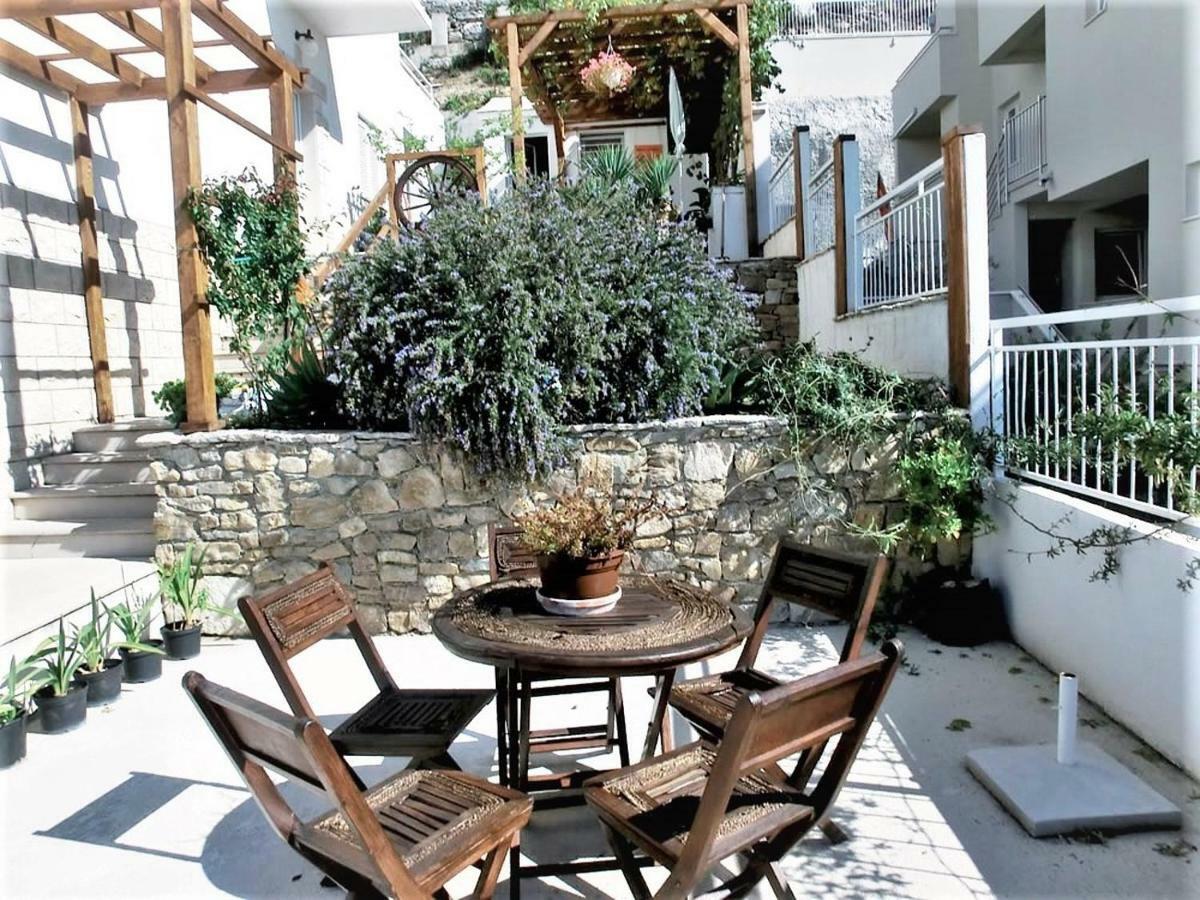 Villa Mily Baska Voda Luaran gambar
